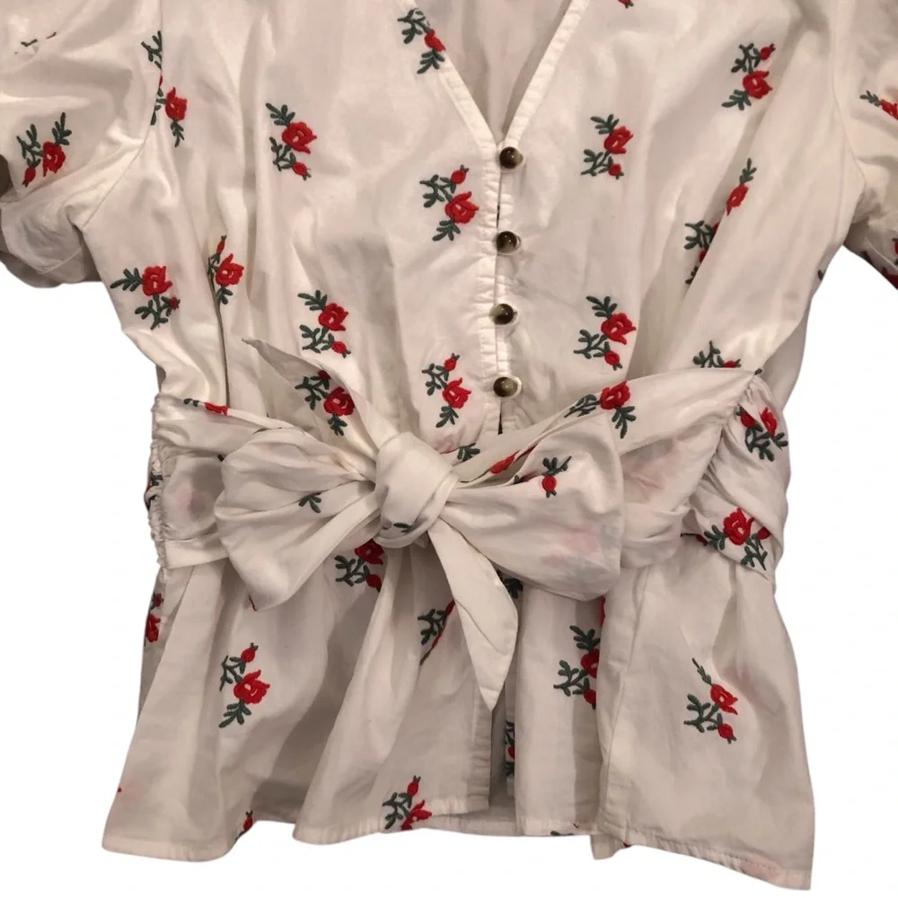 Cottagecore Maeve by Anthropologie white top with red floral embroidery Size 14
